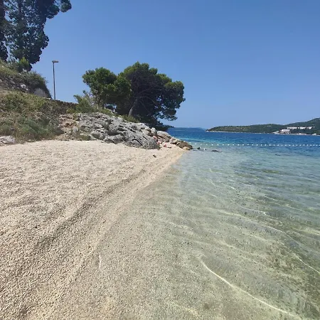 Ivona With Swimming Pool And Jacuzzi Βίλα *