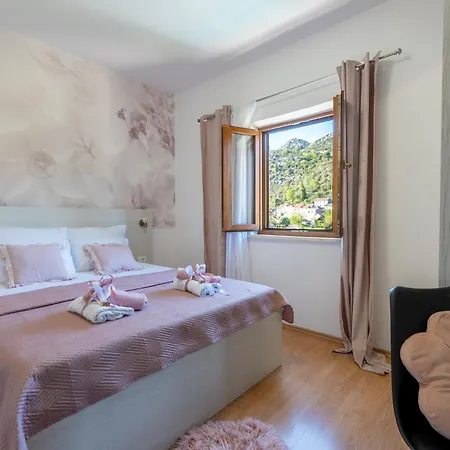 Ivona With Swimming Pool And Jacuzzi Βίλα *