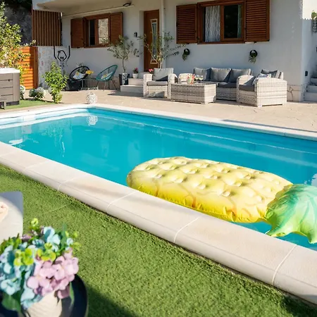 Ivona With Swimming Pool And Jacuzzi * Oslje