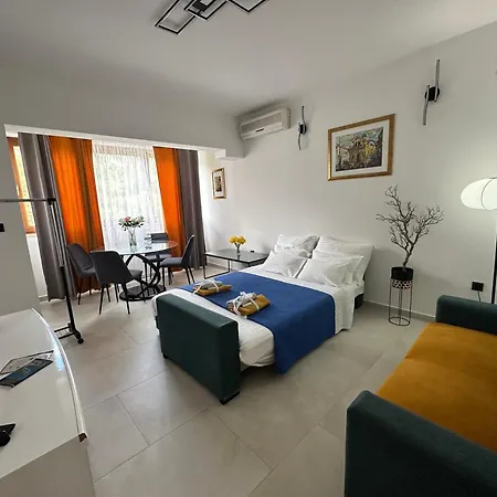 Βίλα Ivona With Swimming Pool And Jacuzzi Oslje