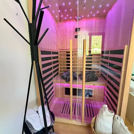 Luxury Ivona Pool, Jacuzzi, Sauna & Privacy * Oslje