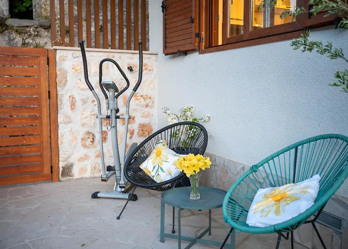 Ivona With Swimming Pool And Jacuzzi * Oslje